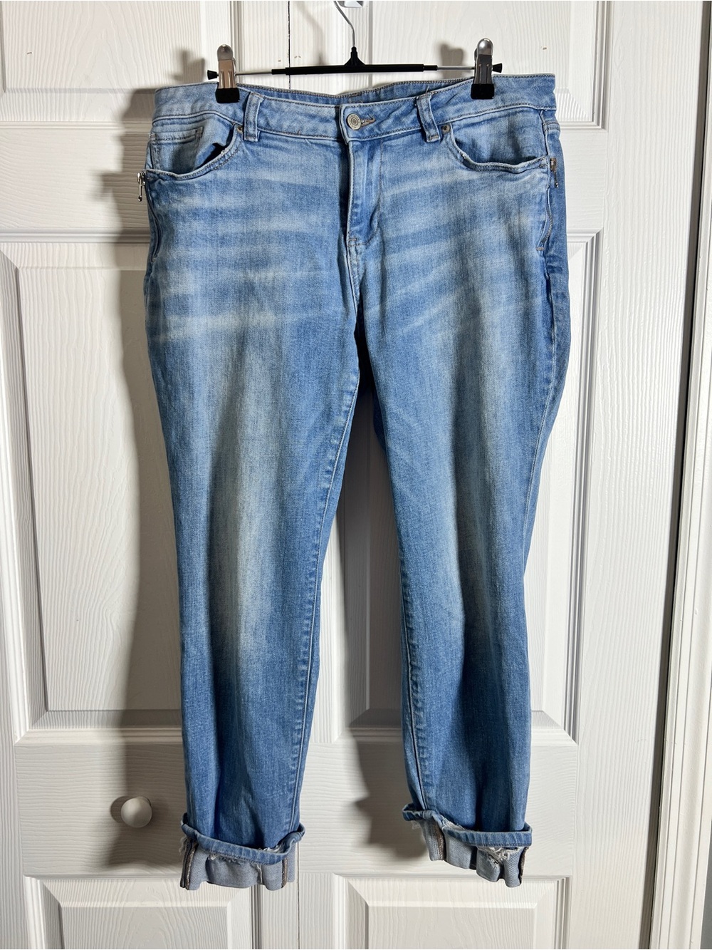 New York & Company Light Blue Cropped Jeans - Rolled Distressed Hem Ankle